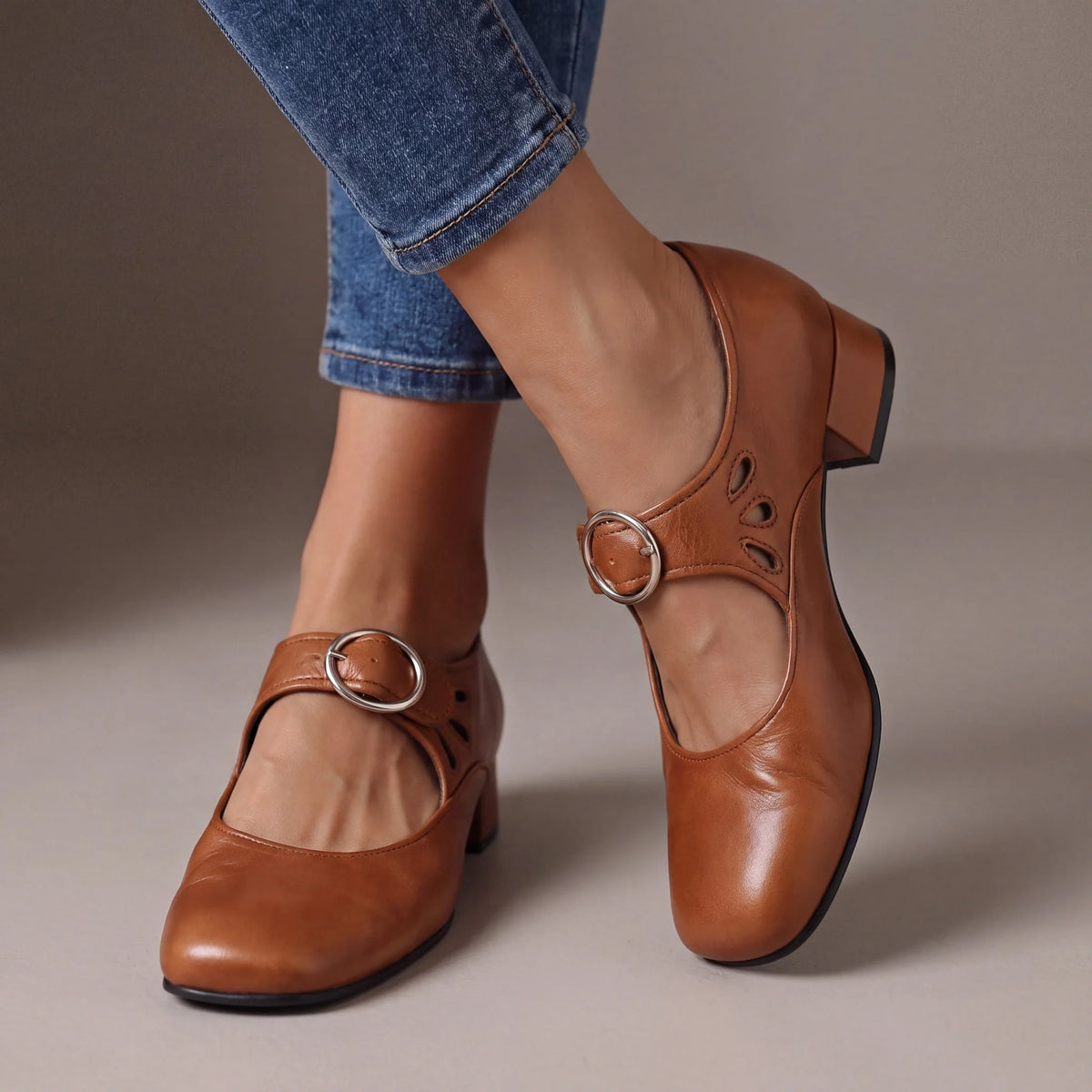 Buckle Strap Block Heel Mary Jane Shoes in Cognac