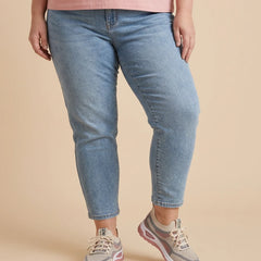 Kora | Breathable Mesh Walking Sneakers worn by a woman with curves